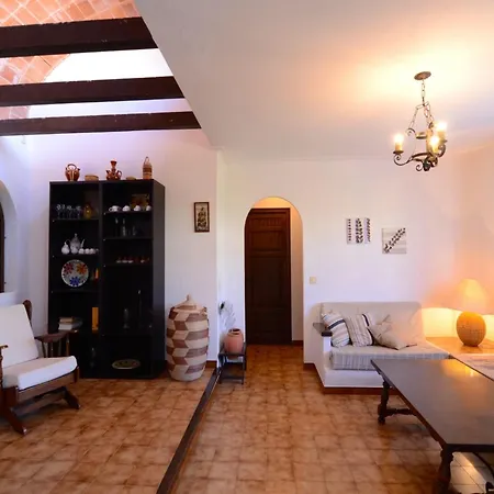 Holiday home The House In Estartit Has 3 Bedrooms *